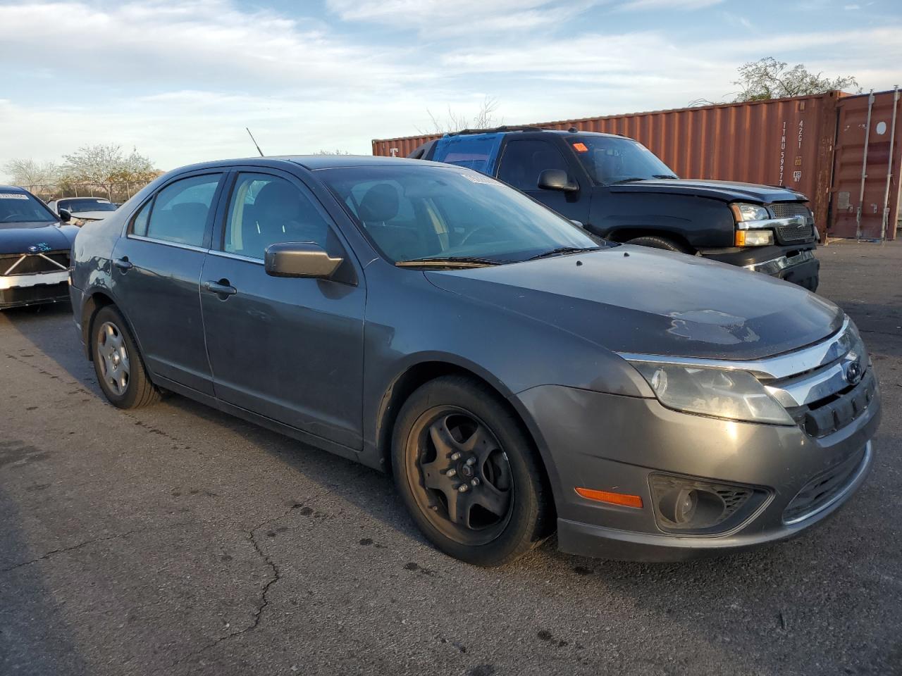 2010 Ford Fusion - Image 4