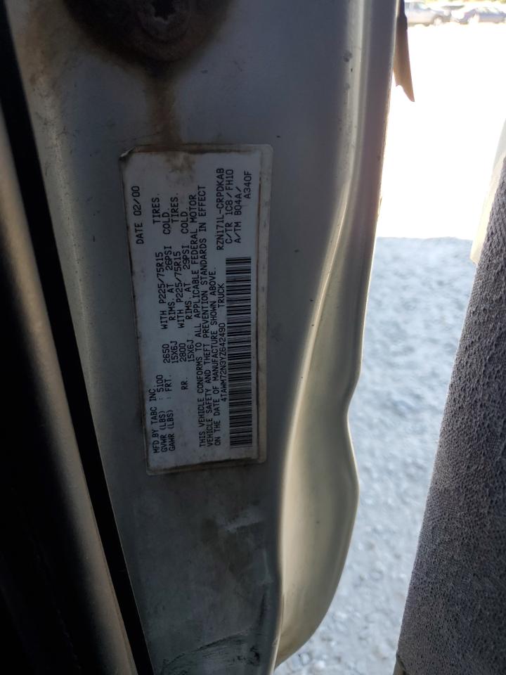 2000 Toyota Tacoma - Image 12