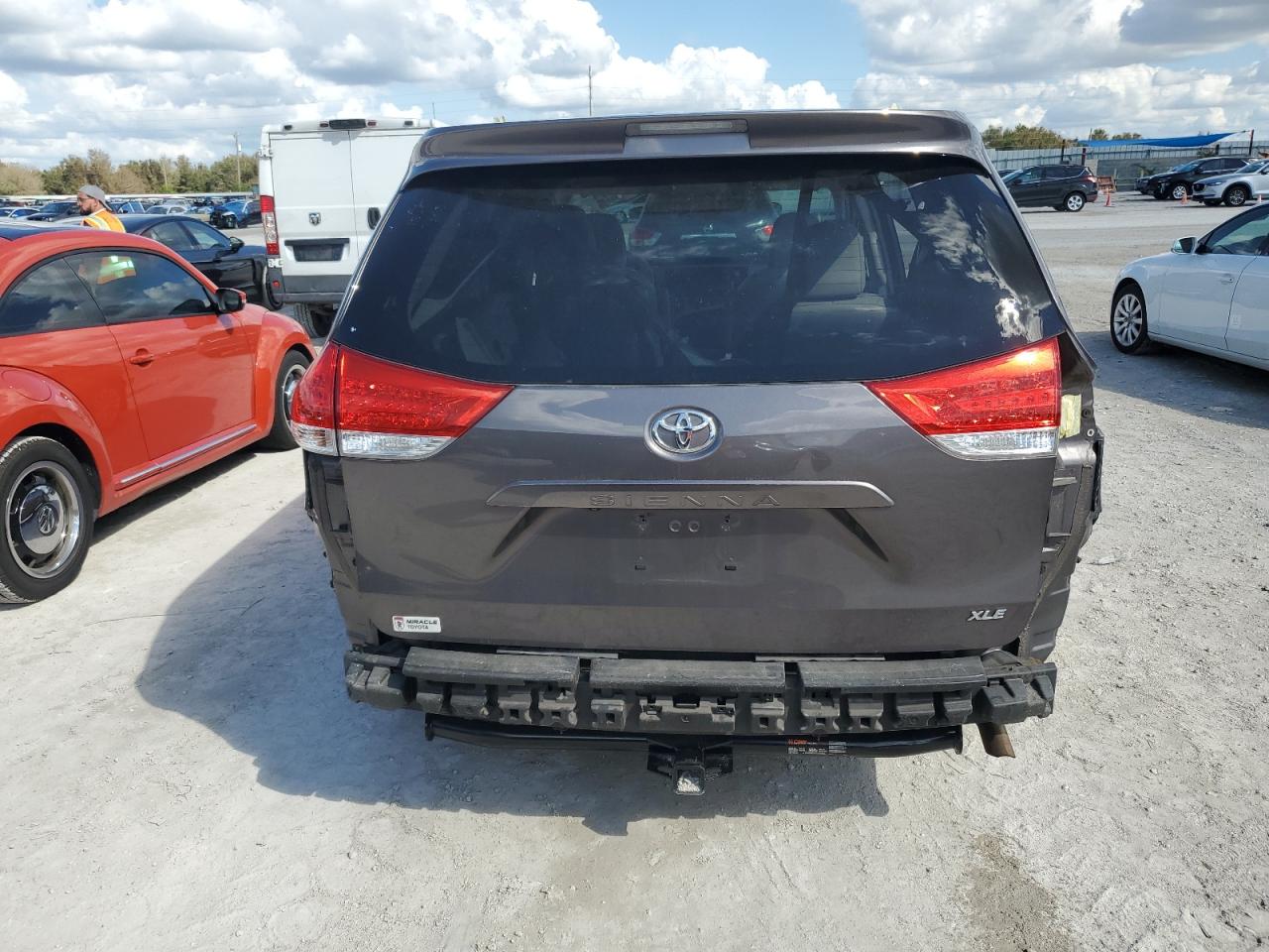 2012 Toyota Sienna Xle VIN: 5TDYK3DC7CS270976 Lot: 78170134