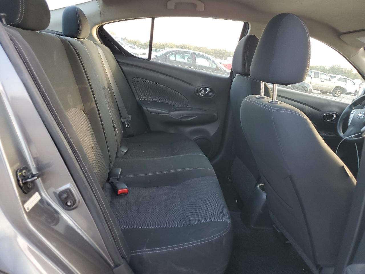 3N1CN7AP1KL815139 NISSAN VERSA 2019
