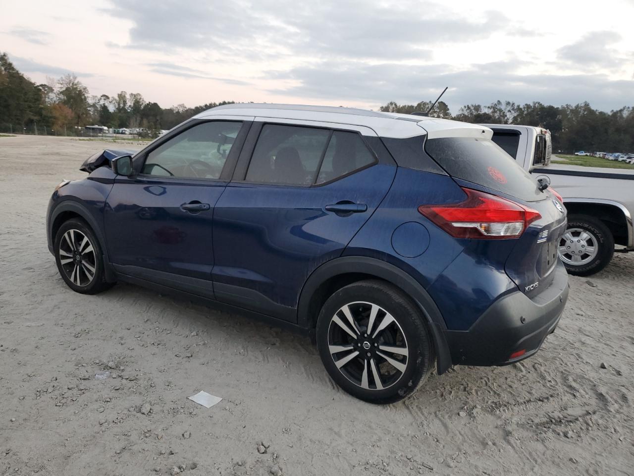 2020 Nissan Kicks - Image 2