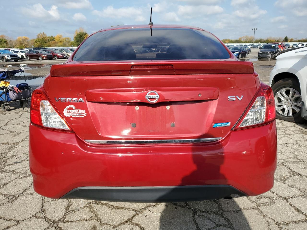 2015 Nissan Versa S VIN: 3N1CN7AP5FL837294 Lot: 77832534