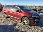 2017 Chrysler Pacifica Touring na sprzedaż w Lansing, MI - Front End