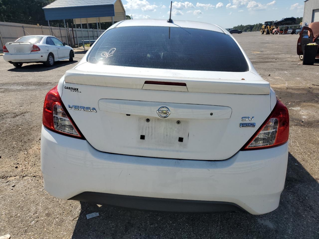 2019 Nissan Versa S VIN: 3N1CN7AP7KL880495 Lot: 72168404