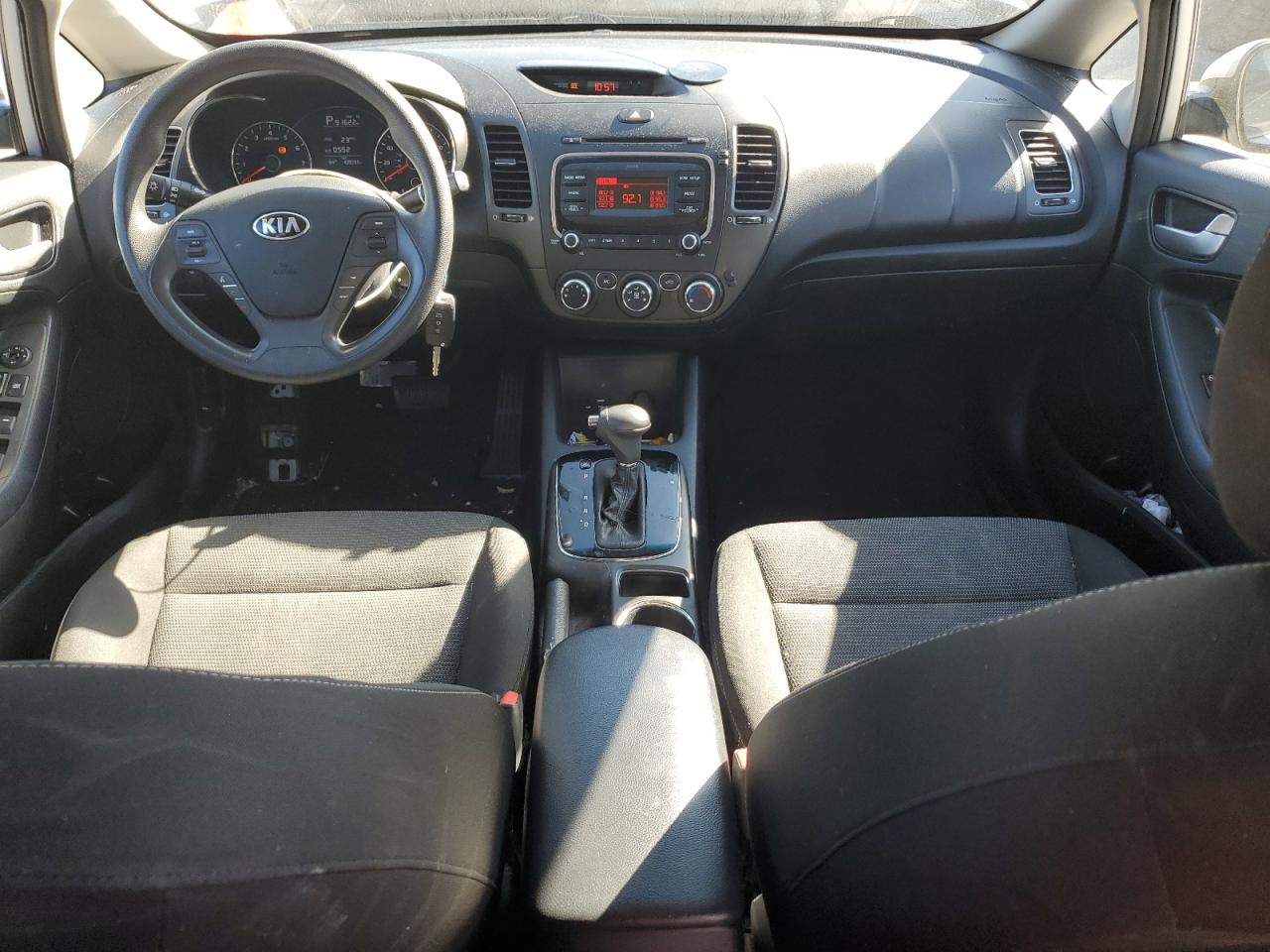 3KPFK4A74HE140899 2017 Kia Forte Lx