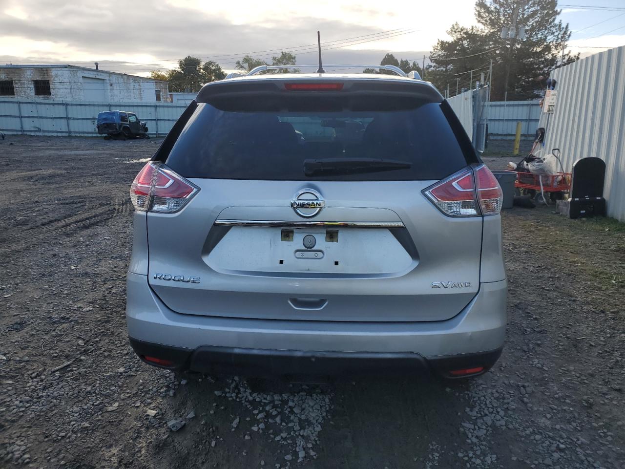 2015 Nissan Rogue S VIN: KNMAT2MV4FP566370 Lot: 76194724