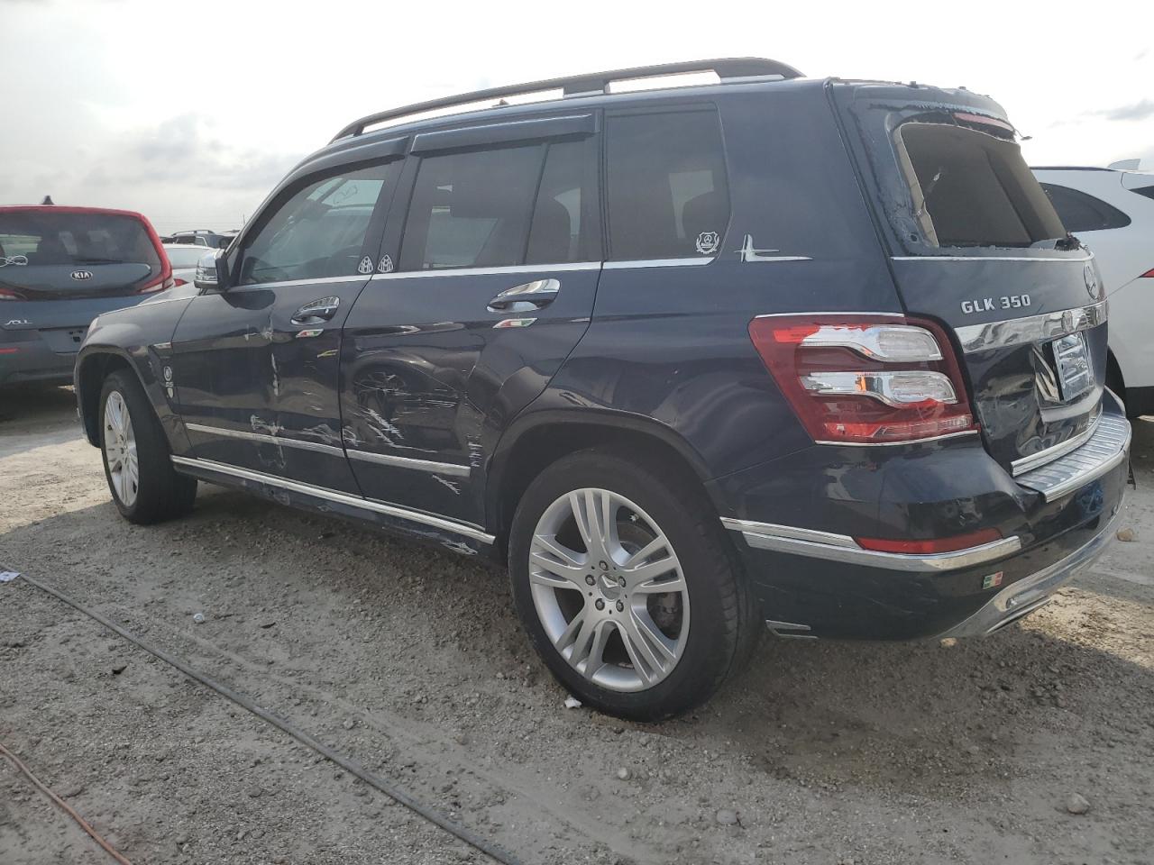 VIN WDCGG5HB0FG434748 2015 MERCEDES-BENZ GLK-CLASS no.2