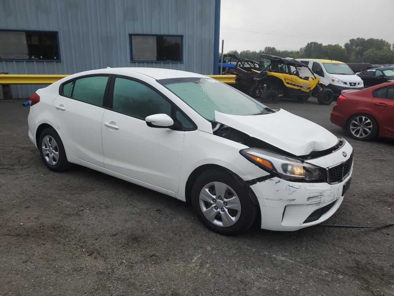 2017 Kia Forte - Image 4