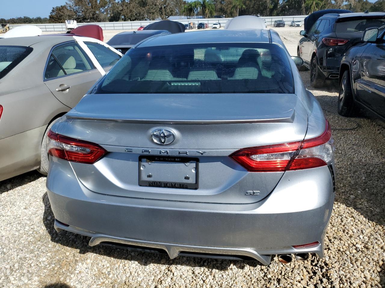 2018 Toyota Camry L VIN: 4T1B11HK3JU532737 Lot: 74626424