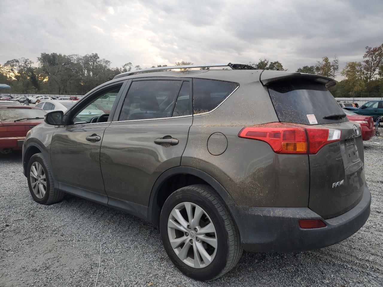2014 Toyota RAV 4 - Image 2