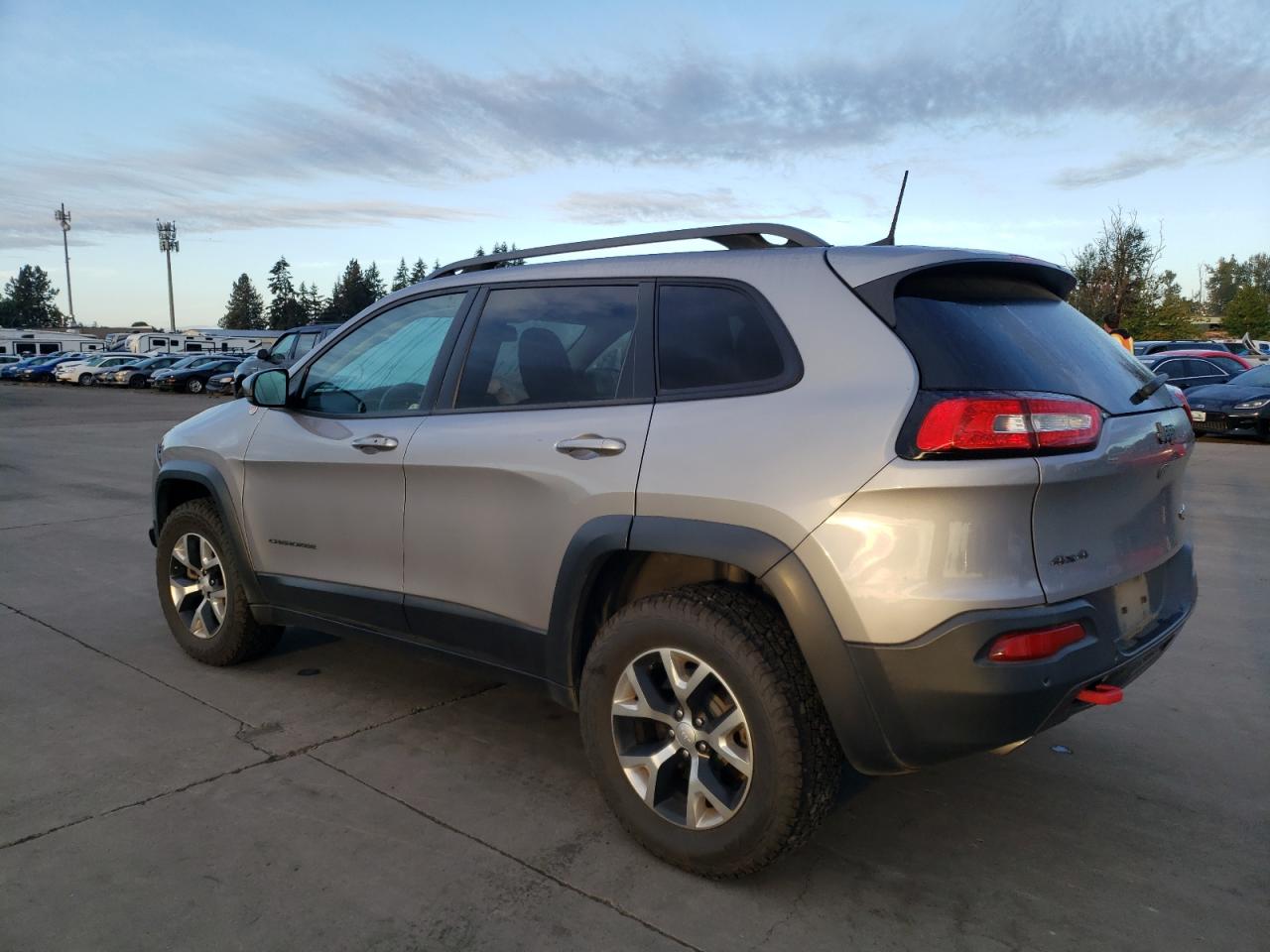 2018 Jeep Cherokee - Image 2