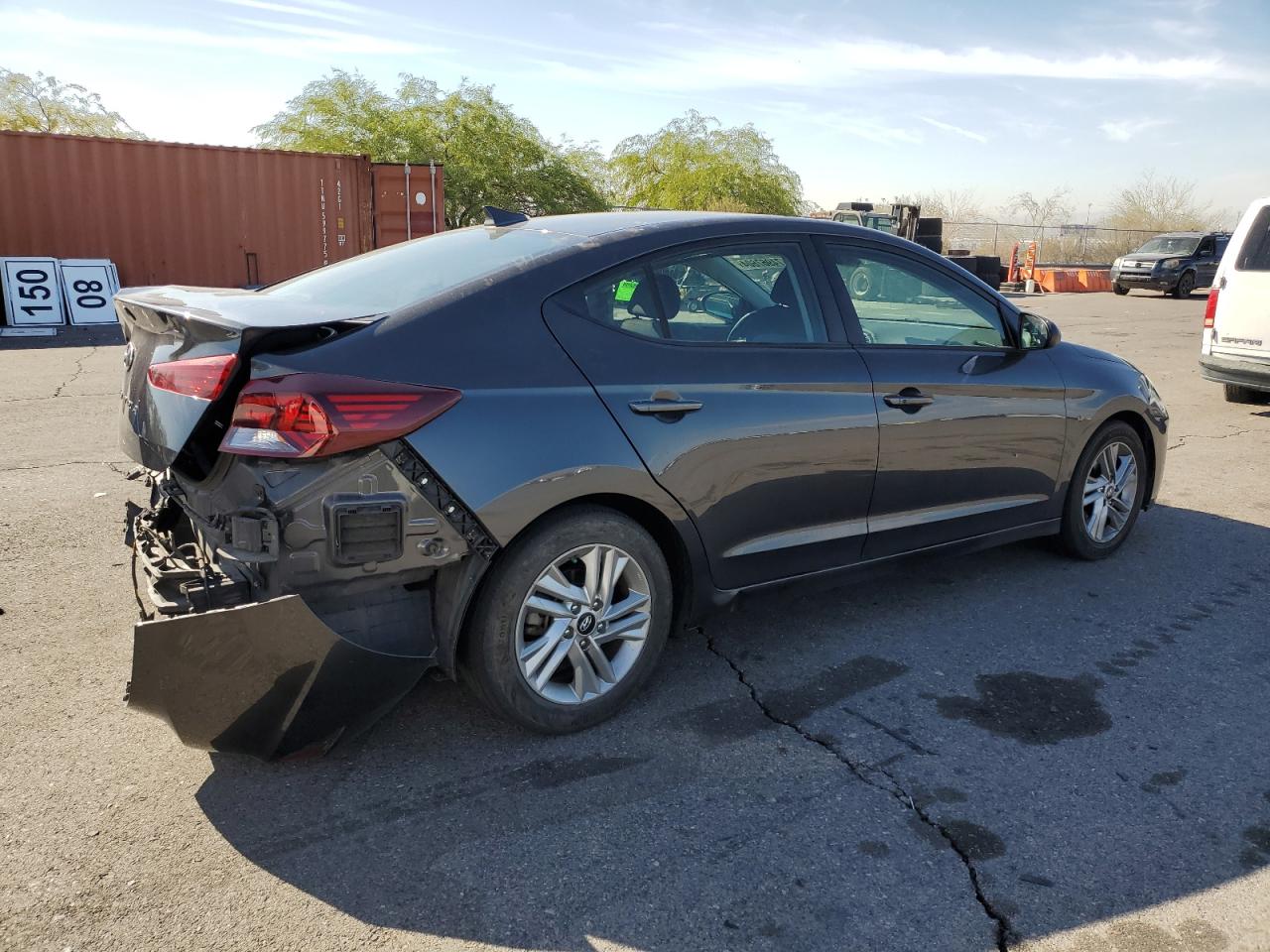 2020 Hyundai Elantra - Image 3