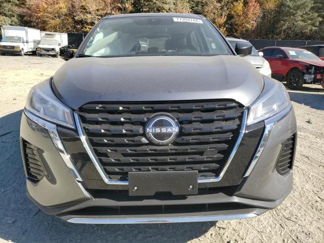  NISSAN KICKS 2024 Gray