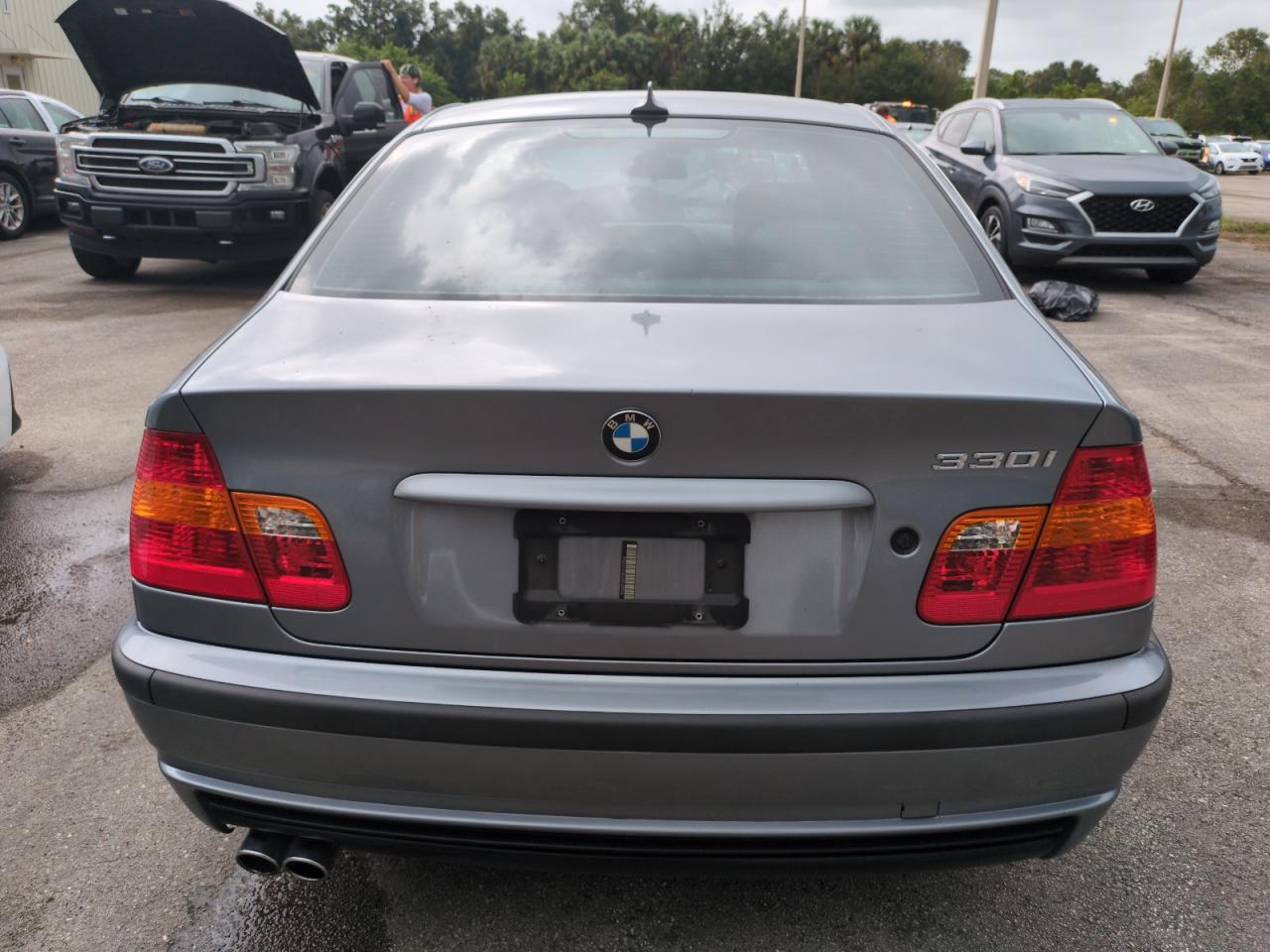 WBAEV53455KM42056 2005 BMW 330 I