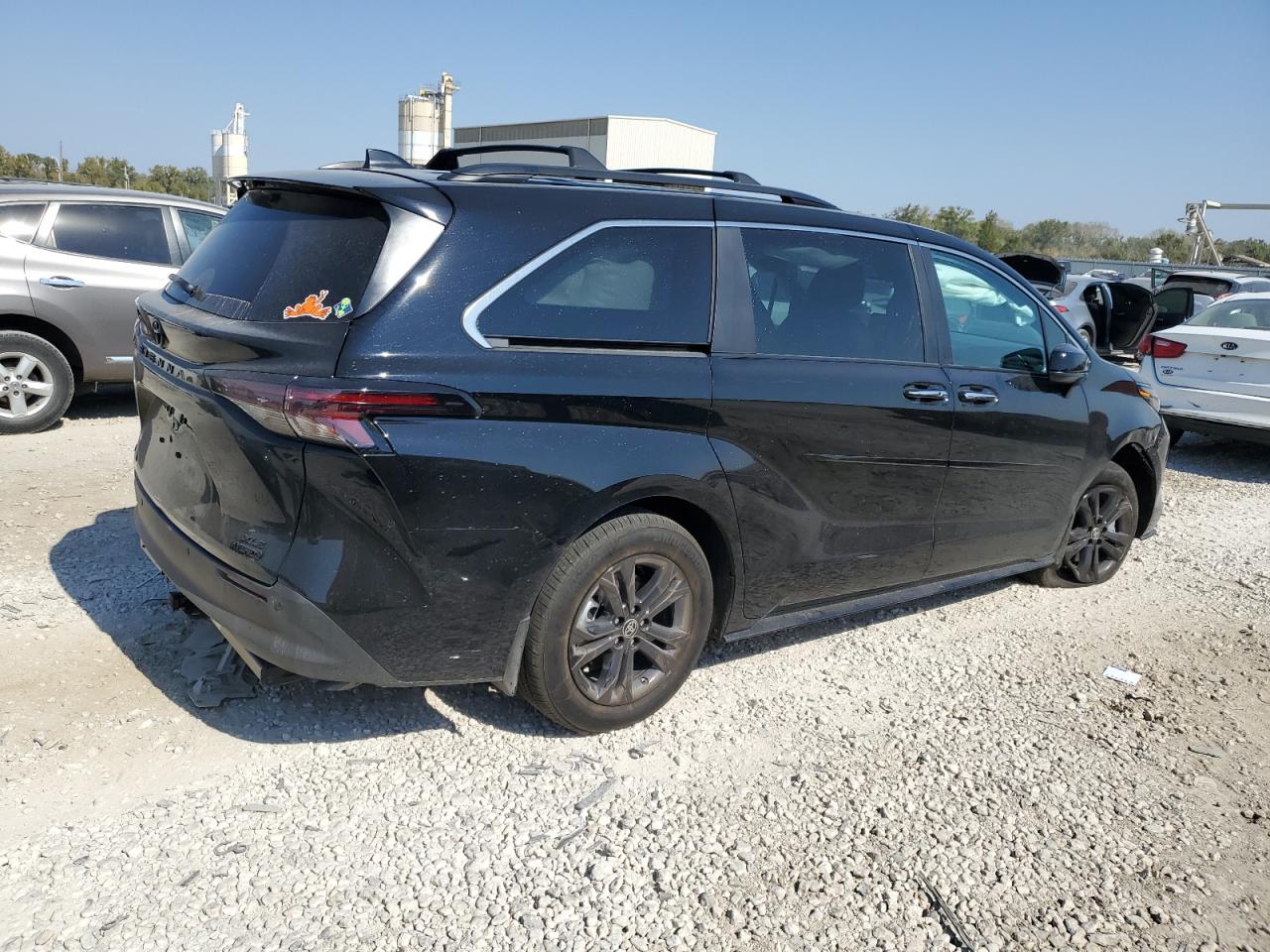 VIN 5TDCSKFC7RS130811 2024 TOYOTA SIENNA no.3