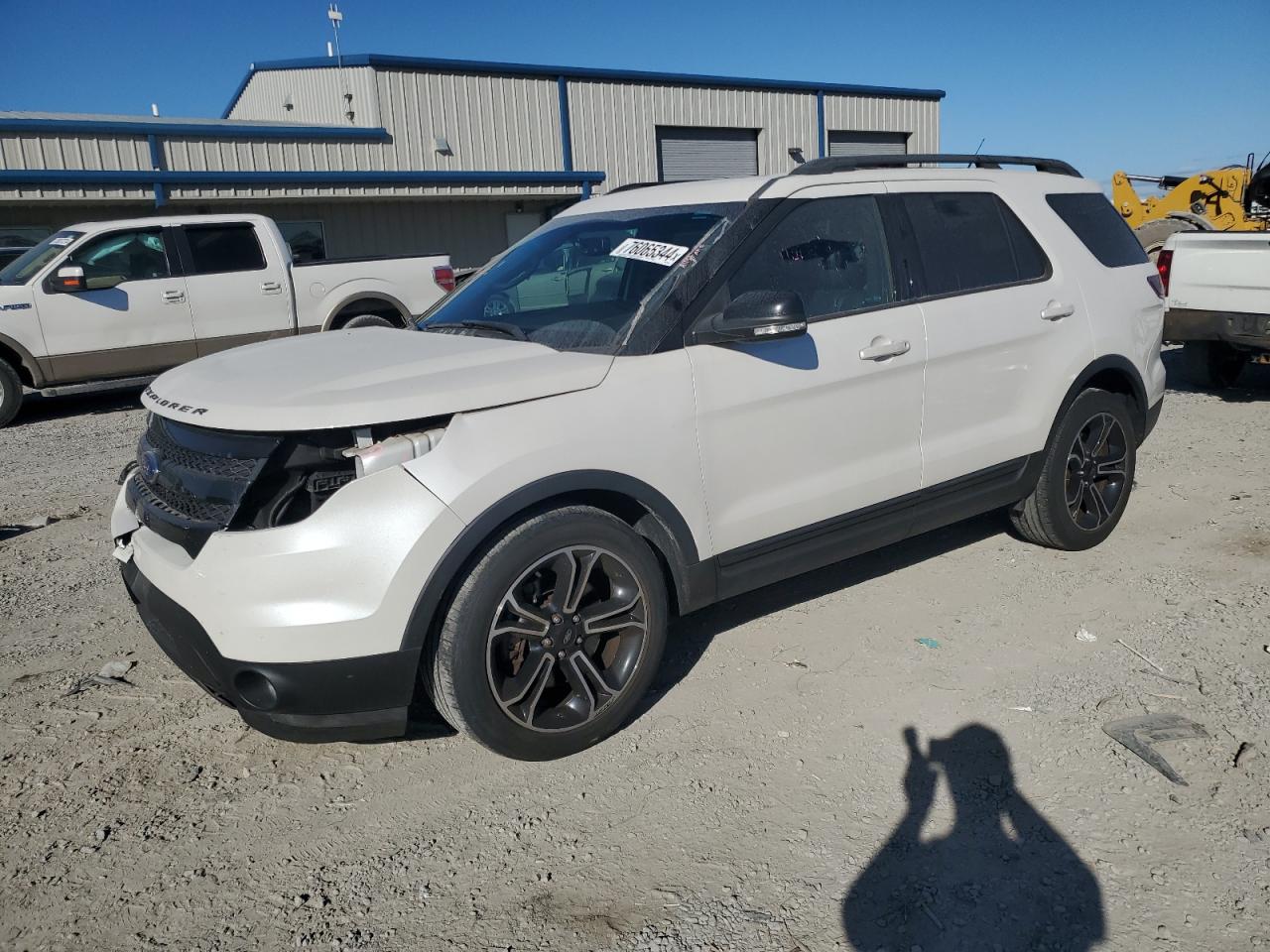 2015 Ford Explorer - Image 1