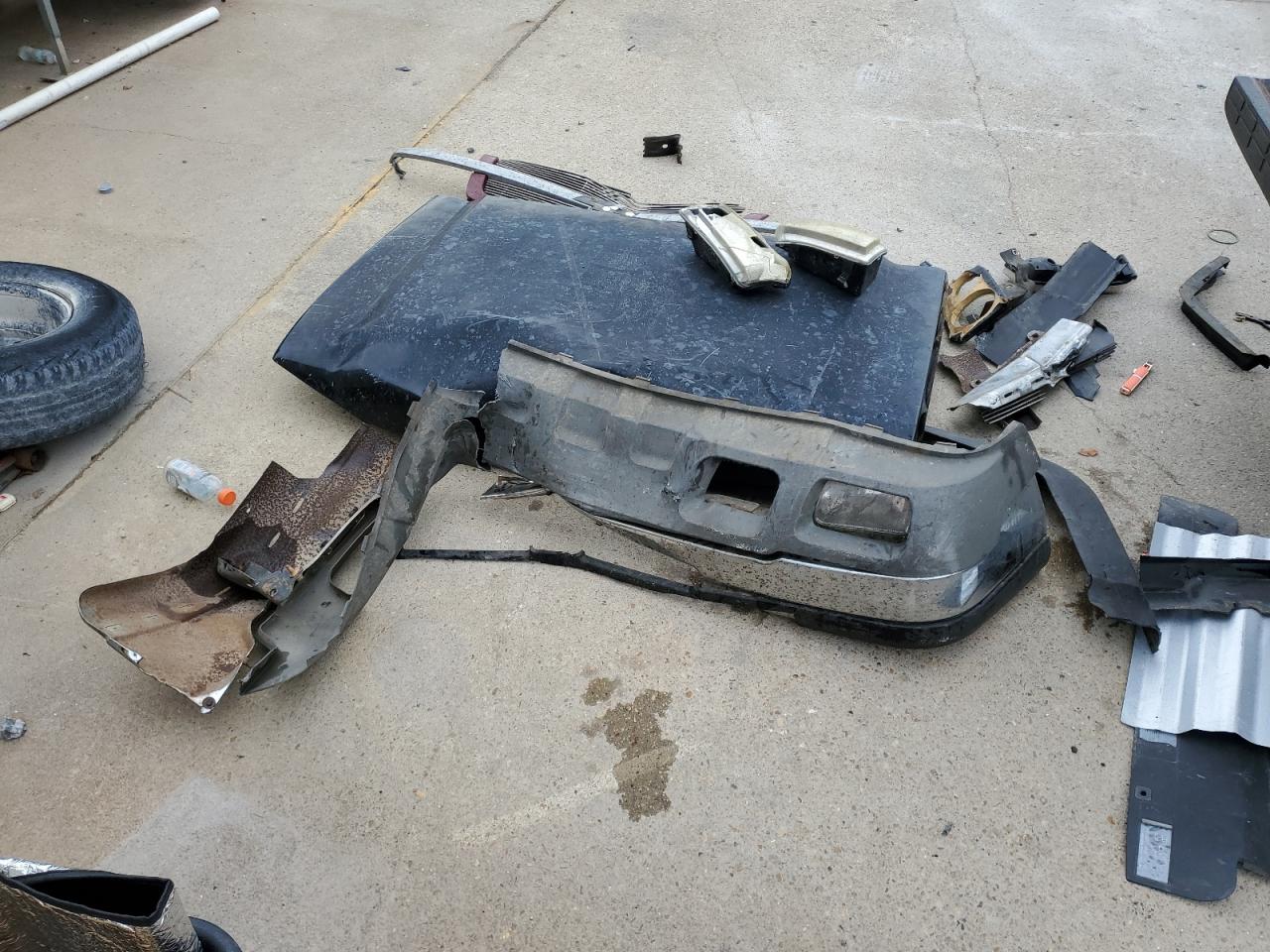 2005 Chevrolet Silverado C1500 VIN: 2GCEC13T051252318 Lot: 74456324