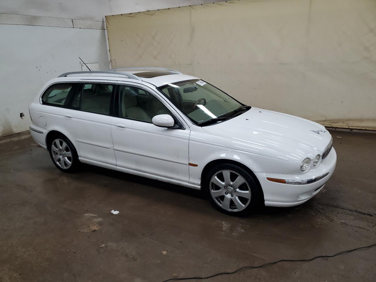 2005 Jaguar X-Type - Image 4