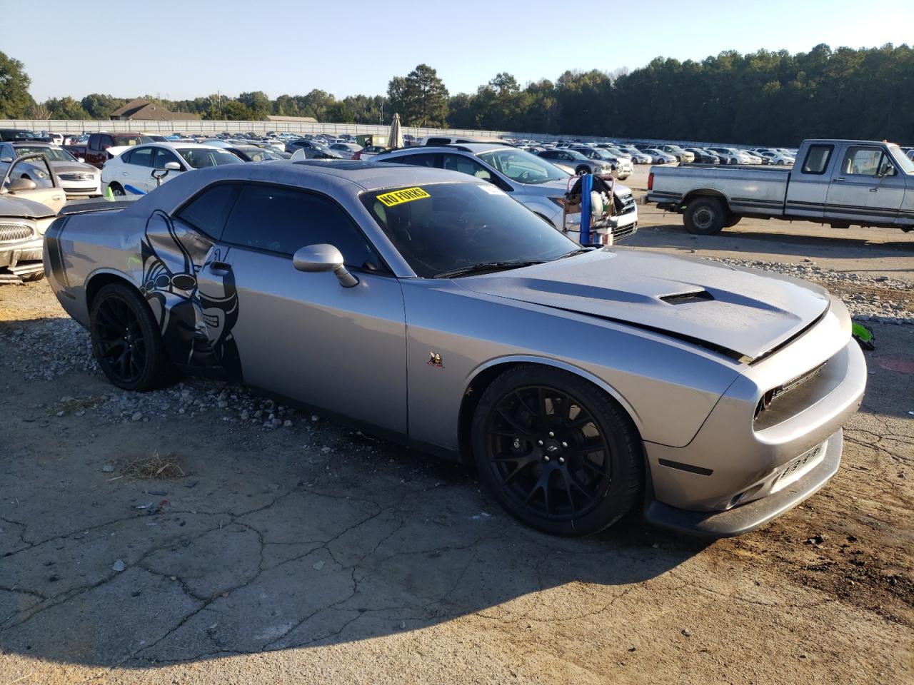 VIN 2C3CDZFJ6HH588908 2017 DODGE CHALLENGER no.4