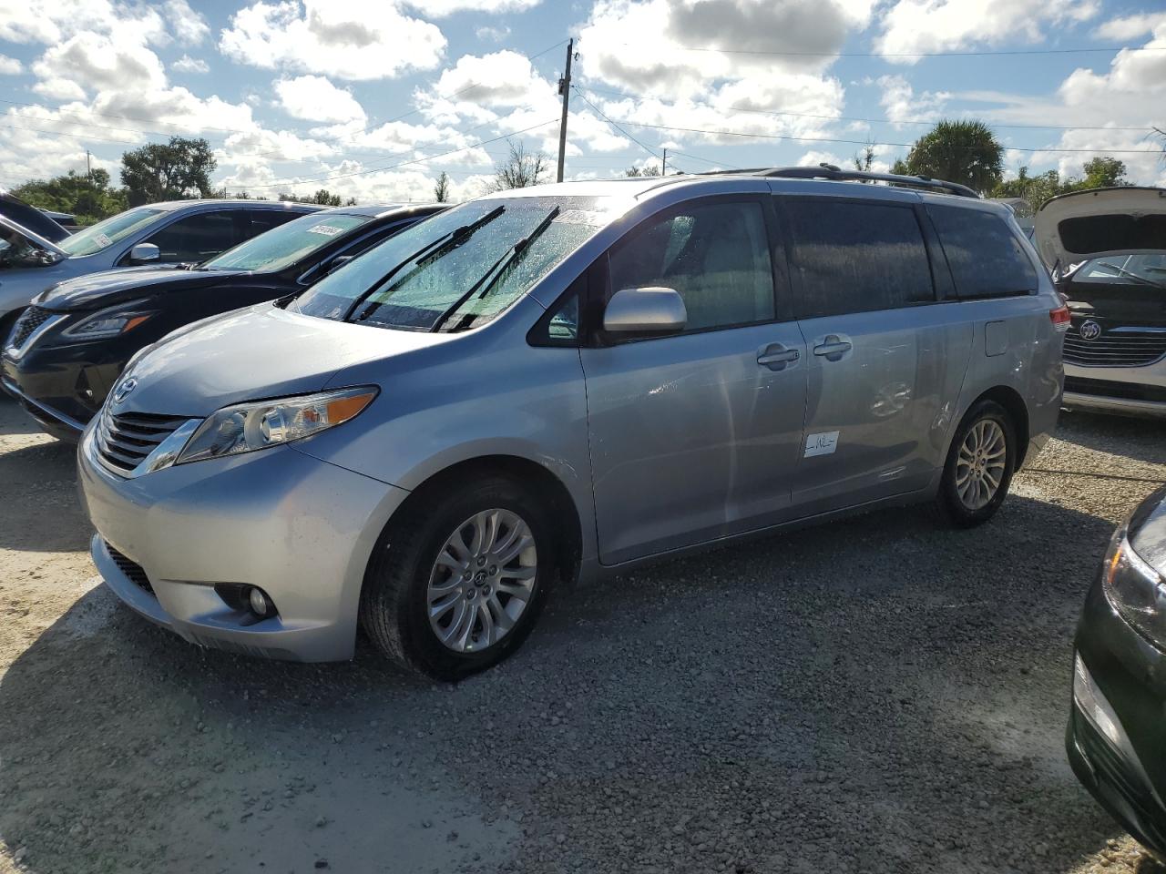 2013 Toyota Sienna - Image 1