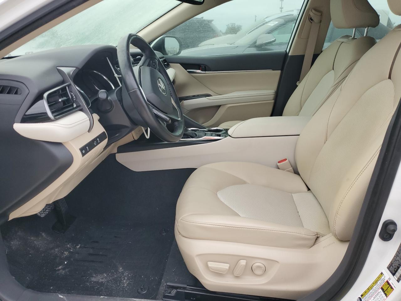 2020 Toyota Camry - Image 7