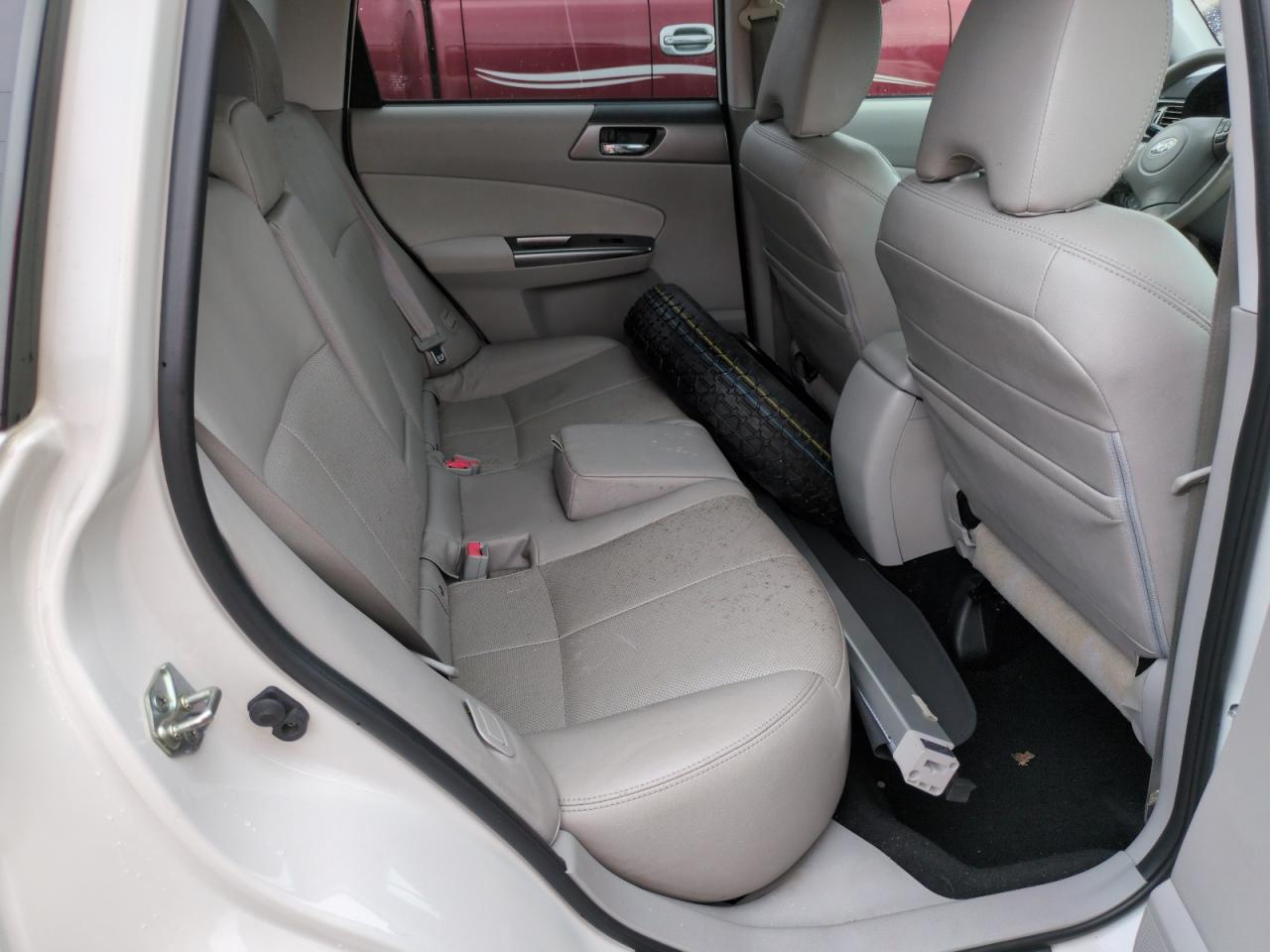 2013 Subaru Forester - Image 11