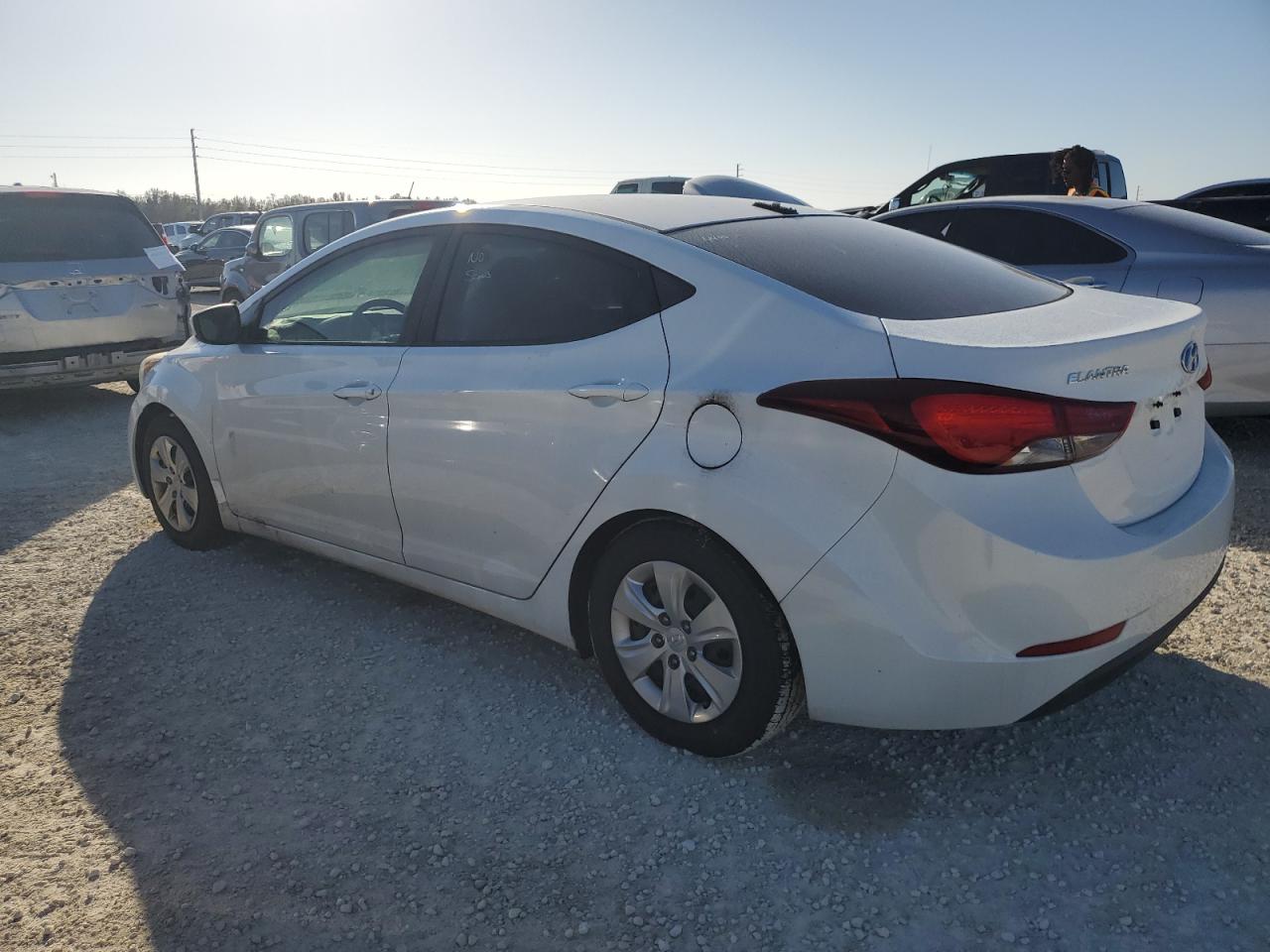 2016 Hyundai Elantra - Image 2