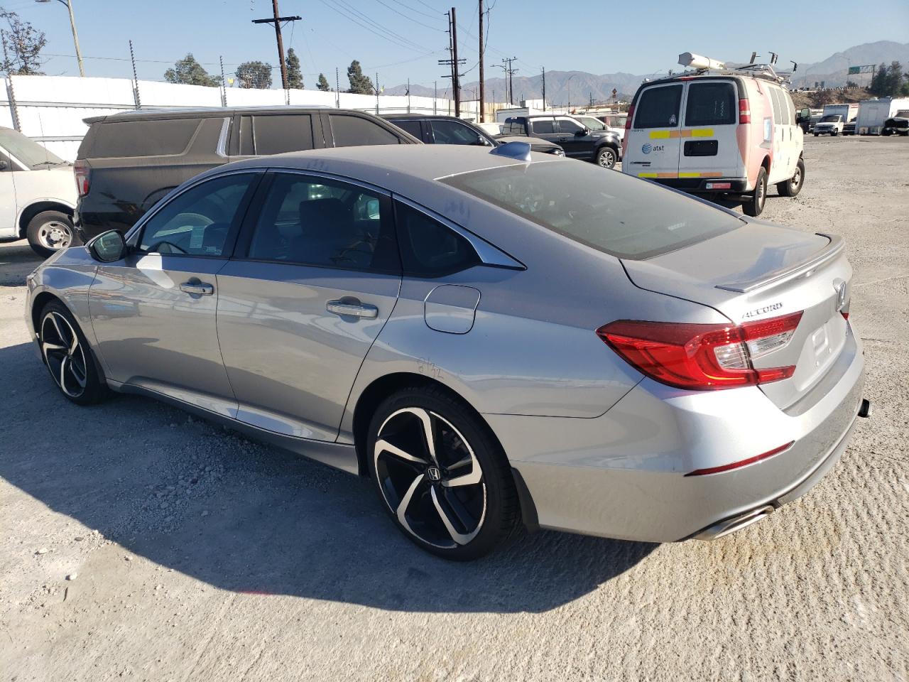 1HGCV1F34JA100976 2018 Honda Accord Sport