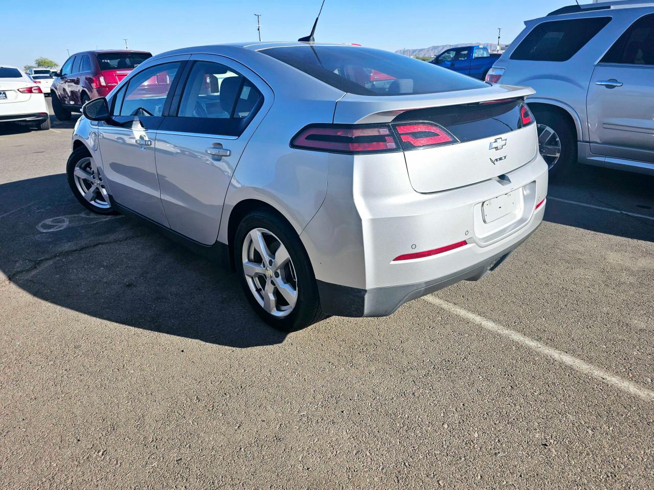2013 Chevrolet Volt - Image 3