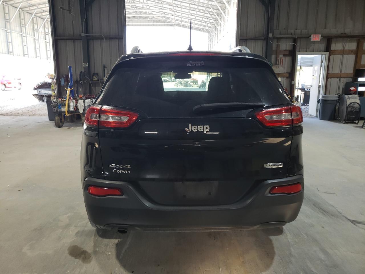 2018 Jeep Cherokee Latitude VIN: 1C4PJMCB9JD570363 Lot: 74722734