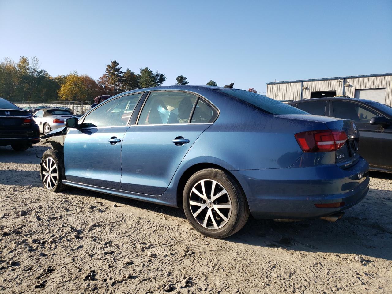 2017 Volkswagen Jetta - Image 2