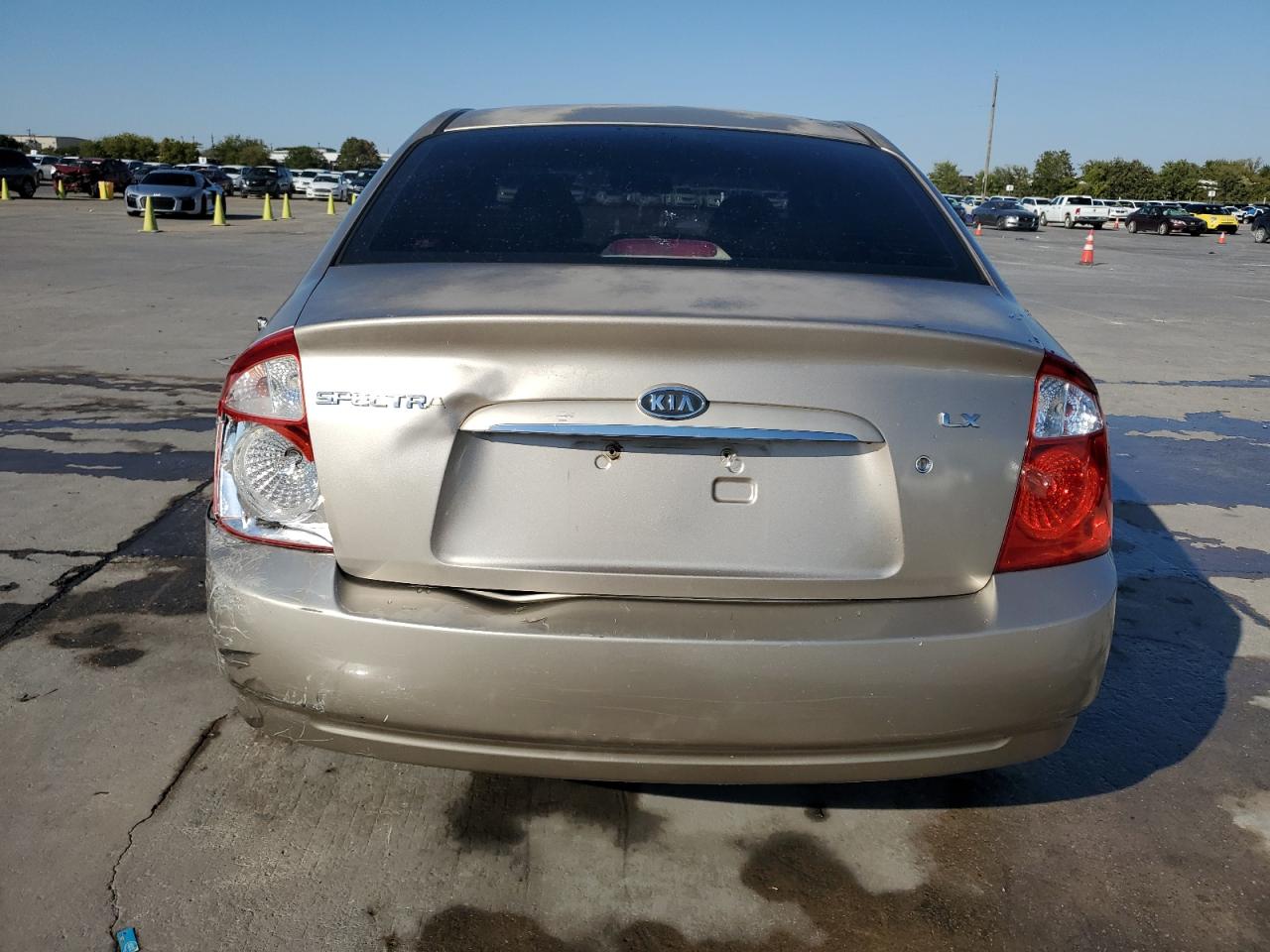 2004 Kia Spectra Lx VIN: KNAFE121145027043 Lot: 78455854