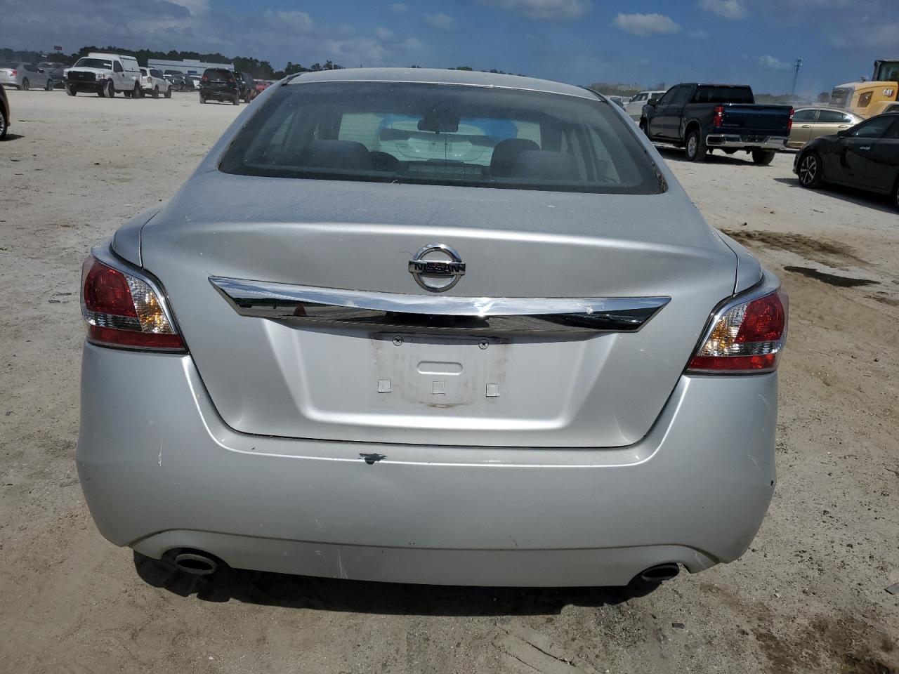 2014 Nissan Altima 2.5 VIN: 1N4AL3AP3EN370867 Lot: 75483904