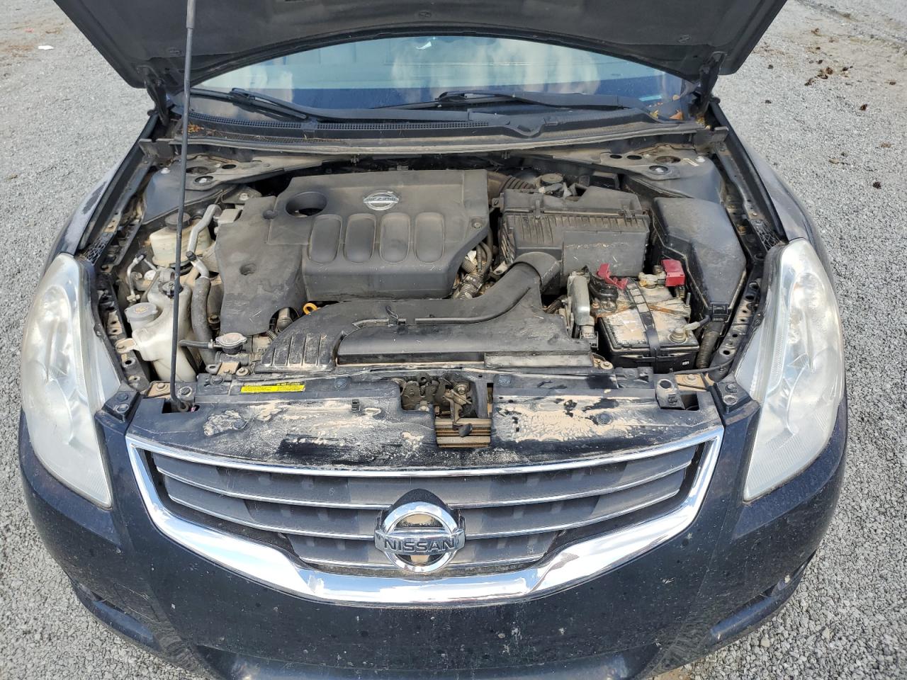 2010 Nissan Altima - Image 11