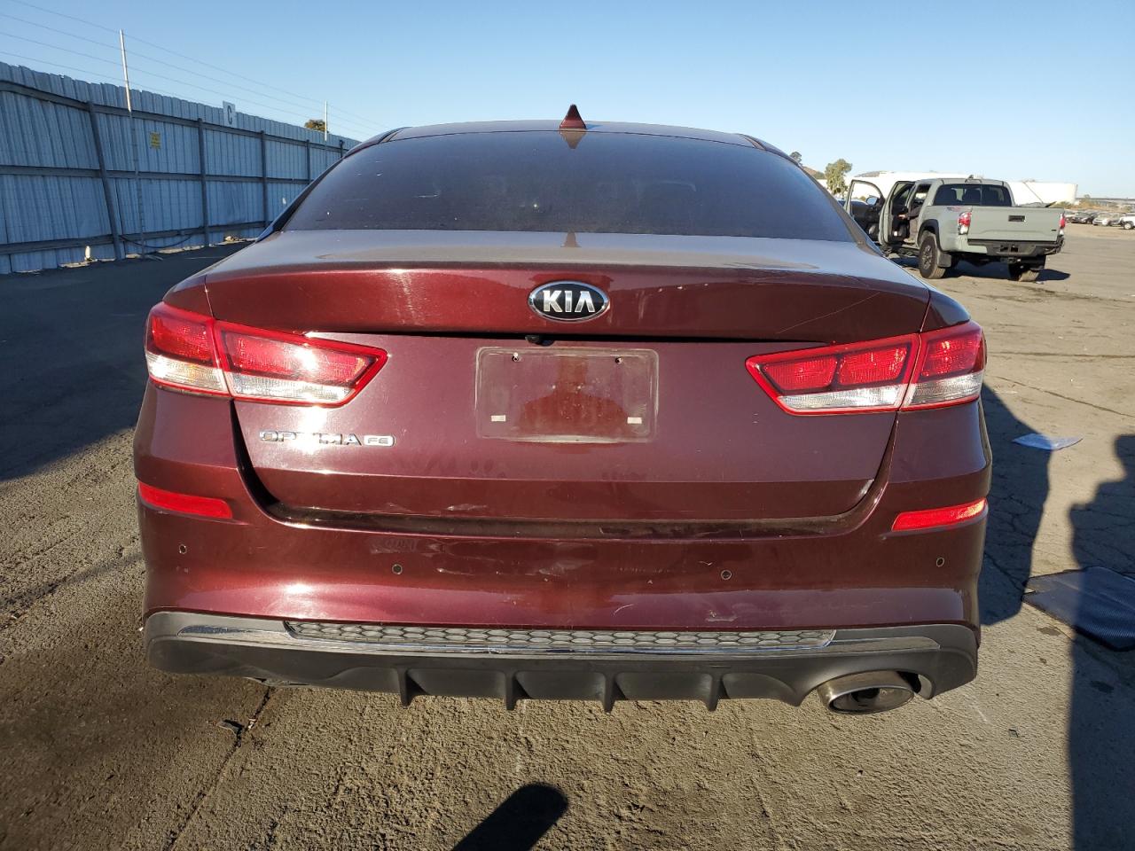 2020 Kia Optima Lx VIN: 5XXGT4L33LG415870 Lot: 77233644