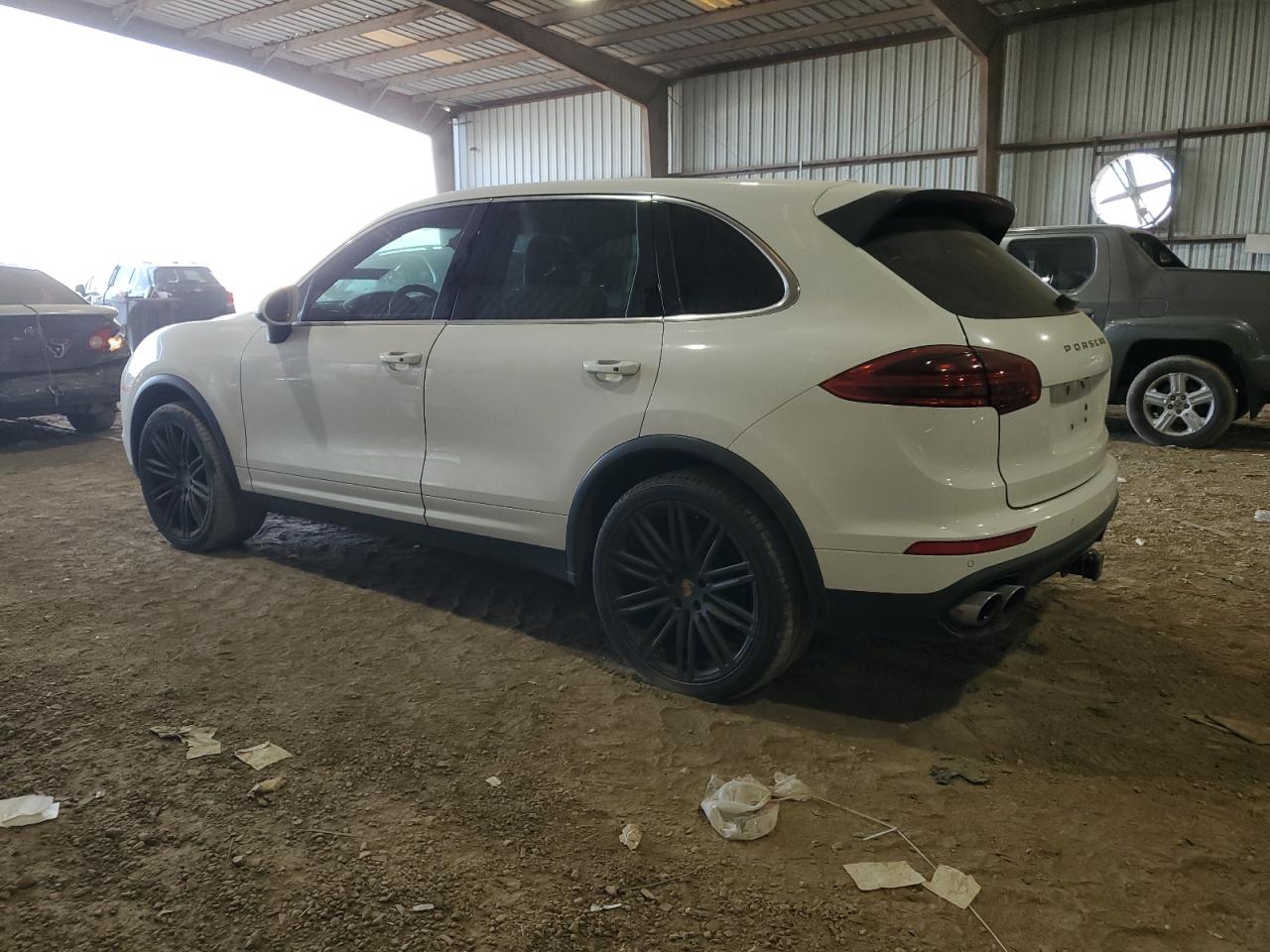 VIN WP1AA2A25GLA04971 2016 PORSCHE CAYENNE no.2