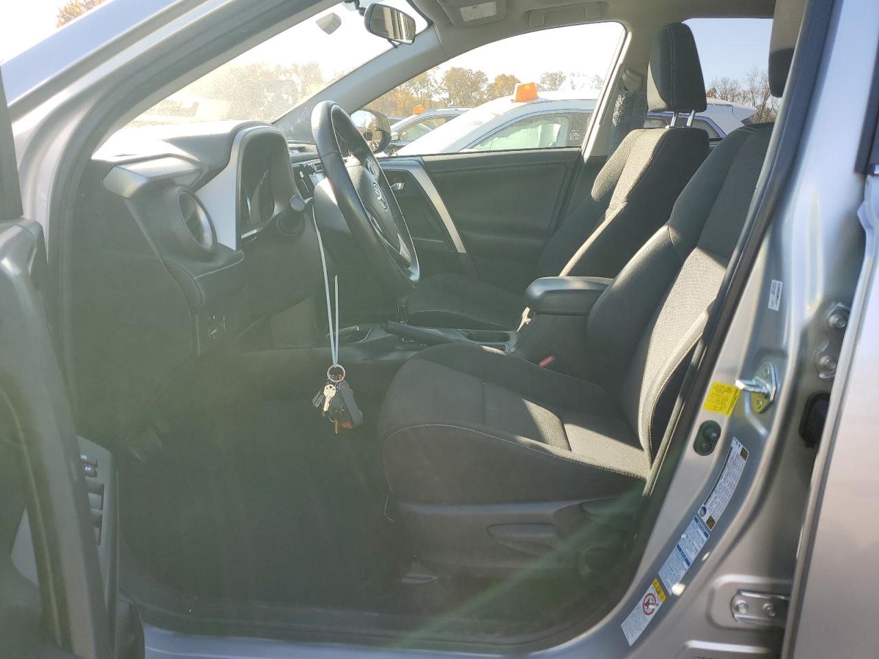 2016 Toyota RAV 4 - Image 7