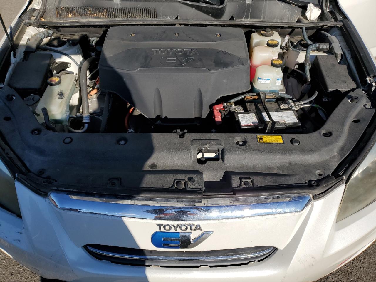 2T3YL4DV8CWW00112 2012 Toyota Rav4 Ev