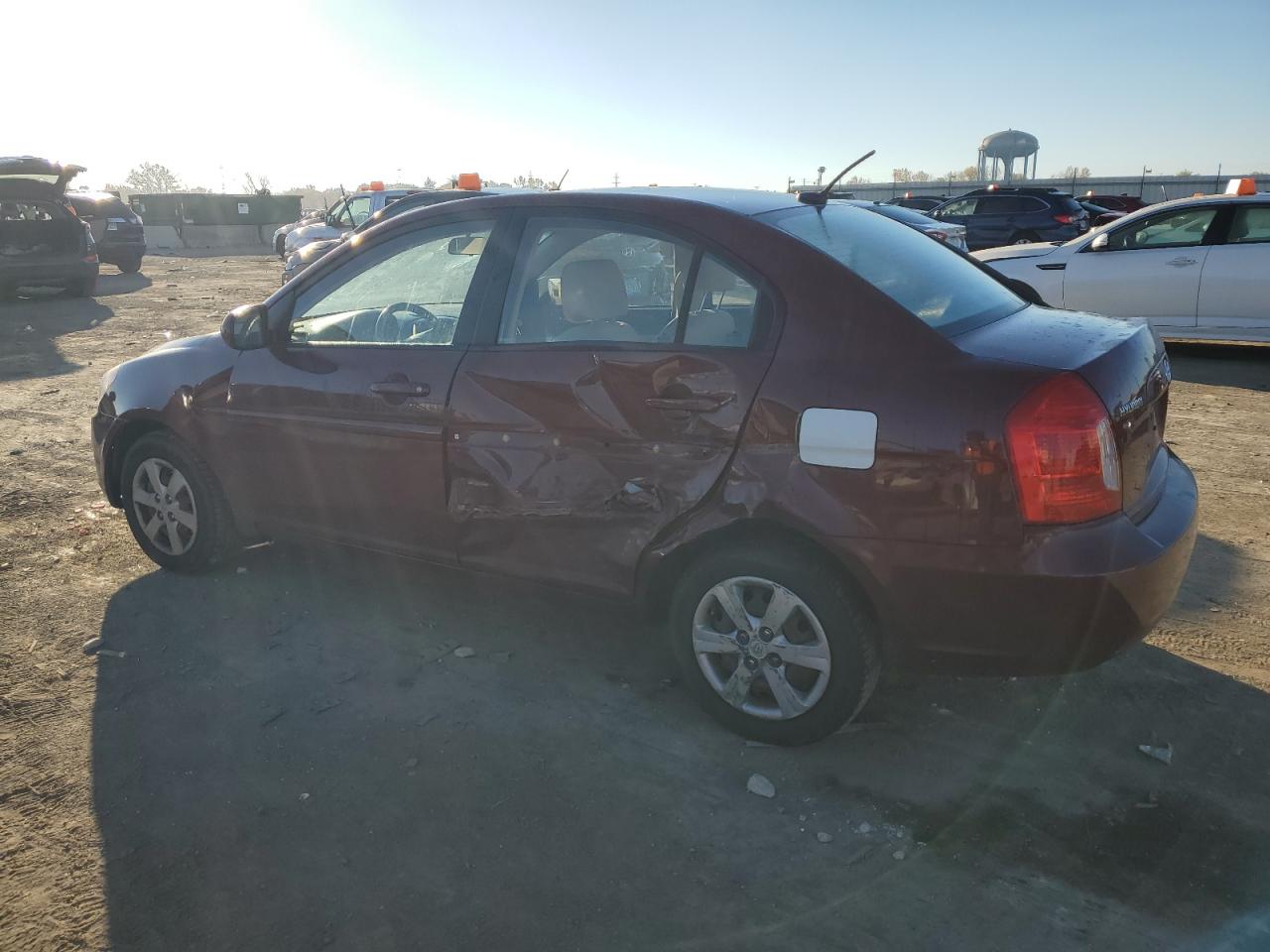 2010 Hyundai Accent - Image 2