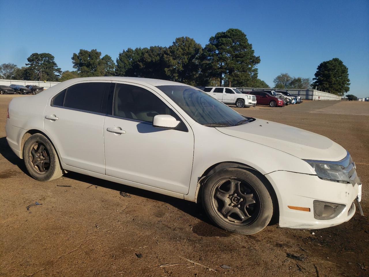 2010 Ford Fusion - Image 4