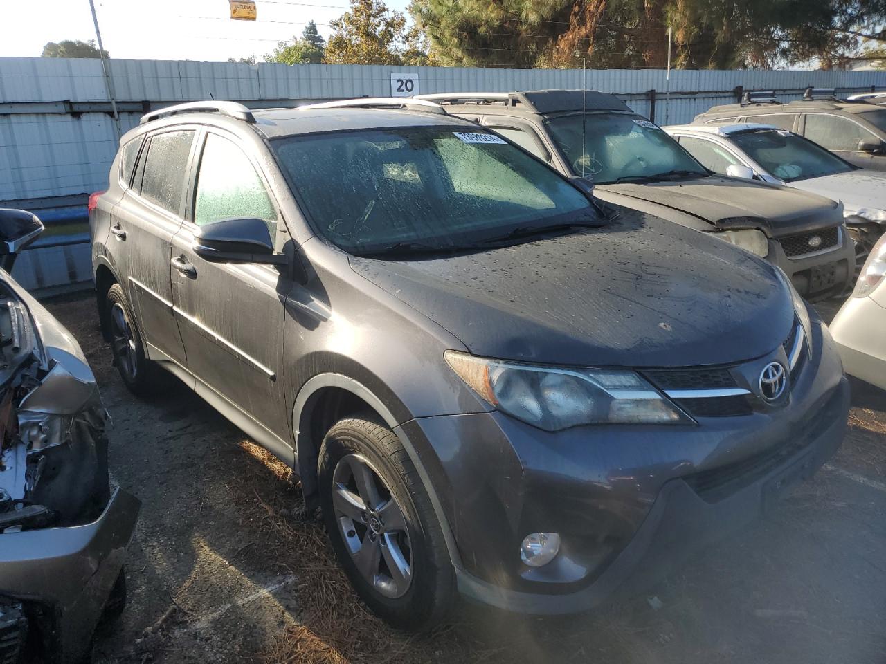 VIN 2T3WFREV1FW212203 2015 TOYOTA RAV4 no.4