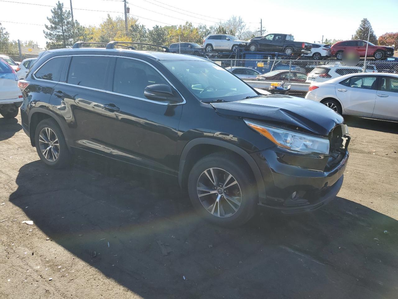 VIN 5TDJKRFH2GS289714 2016 TOYOTA HIGHLANDER no.4