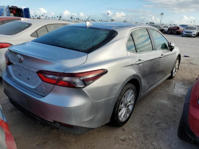  TOYOTA CAMRY 2022 Серебристый