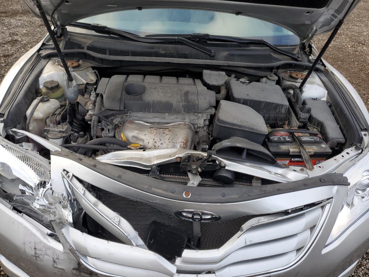 2010 Toyota Camry - Image 11