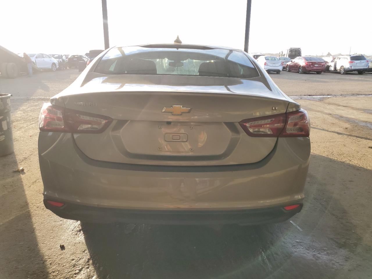 2022 Chevrolet Malibu - Image 6