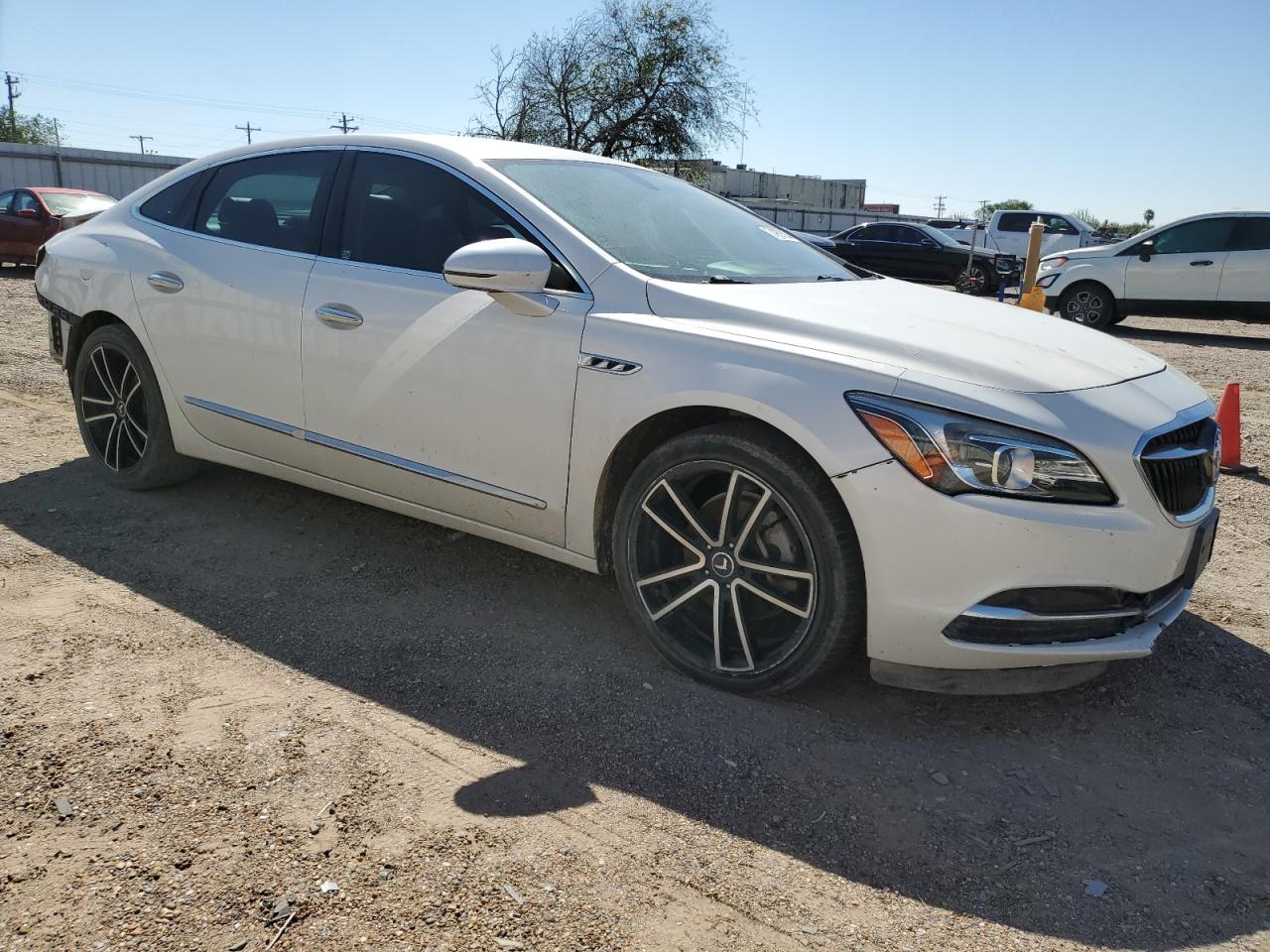 VIN 1G4ZP5SS7HU189566 2017 BUICK LACROSSE no.4