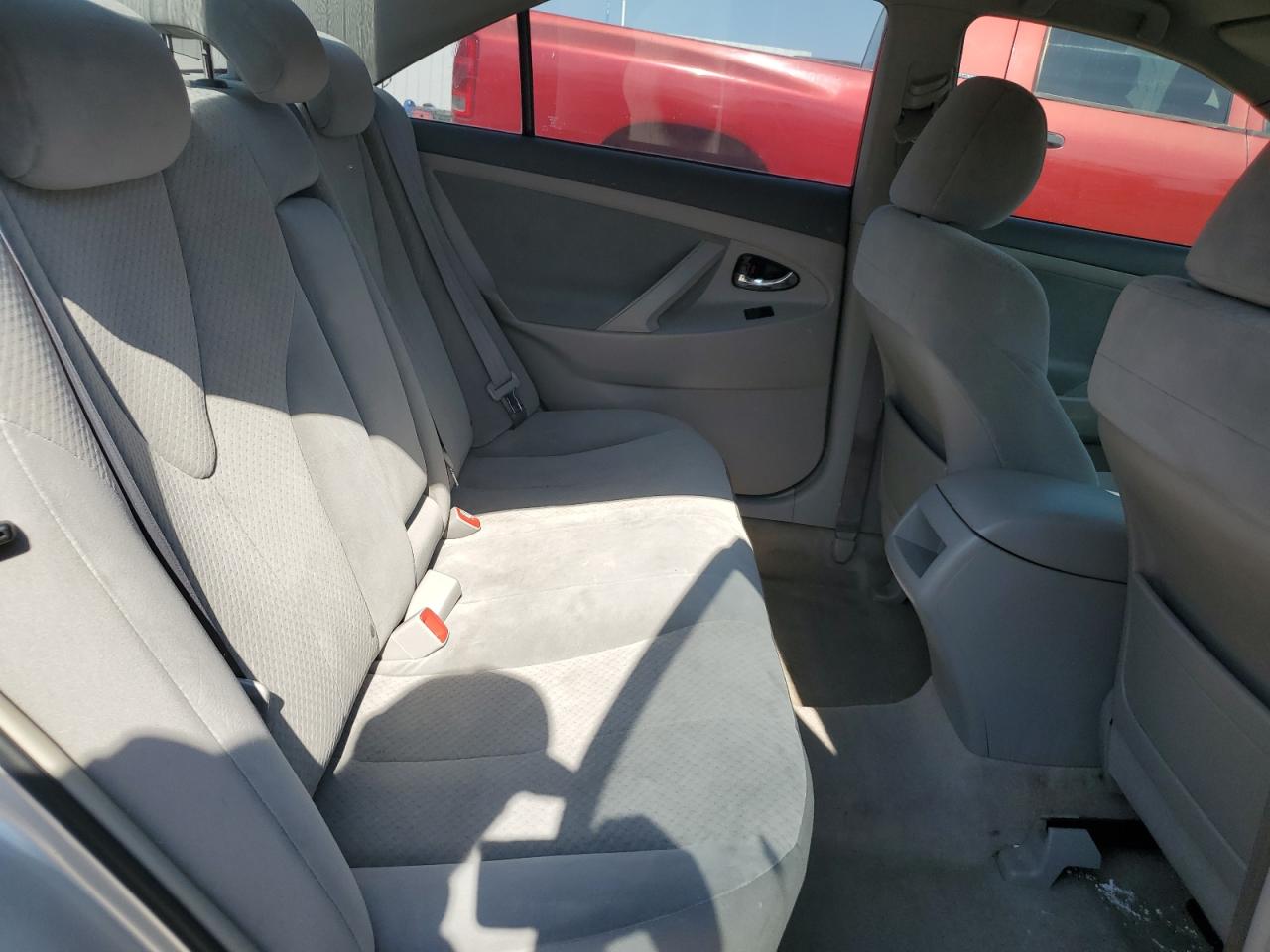 2009 Toyota Camry - Image 11