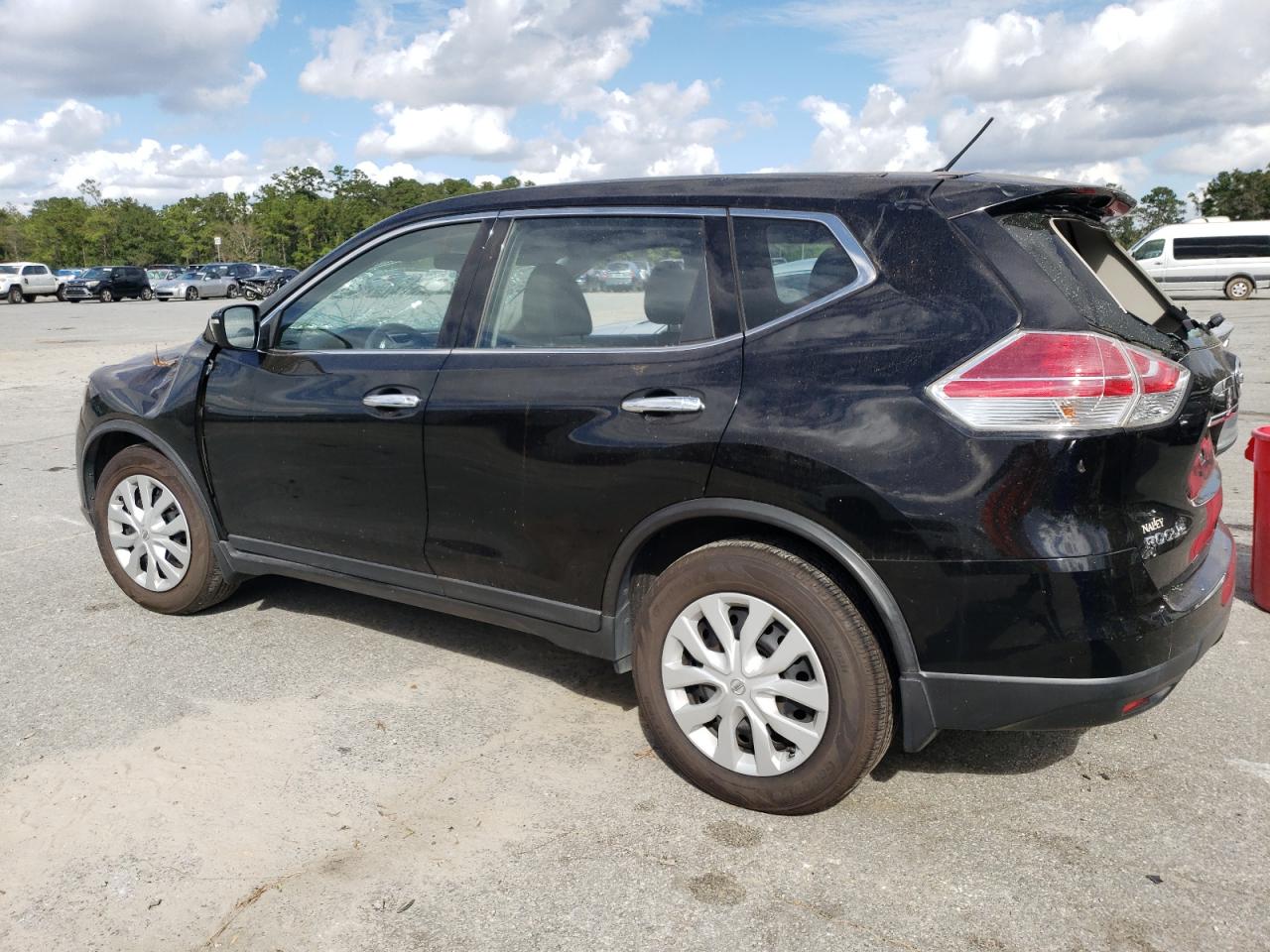 KNMAT2MV7FP526820 2015 NISSAN ROGUE - Image 2