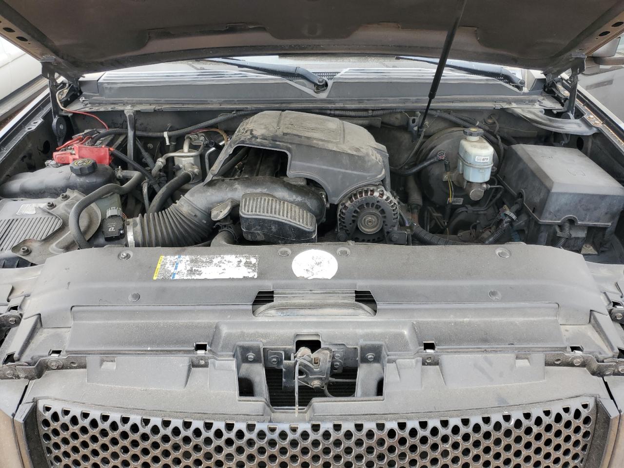 2011 GMC Yukon - Image 12