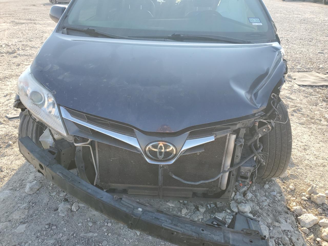 2019 Toyota Sienna - Image 14